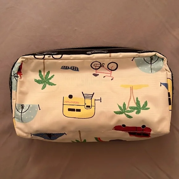 NWOT LeSportsac beach theme pouch - Picture 2 of 4